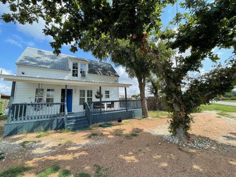 The Paddock House At Texas *