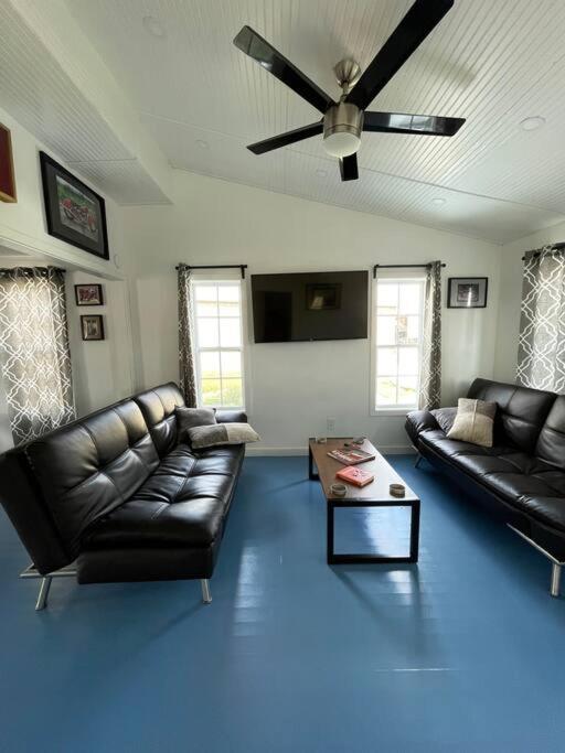 The Paddock House At Texas